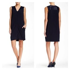Vince V-Neck Matte Shine Dress Size XS‎ Navy Pockets